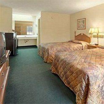 Homegate Inn Louisville Room photo
