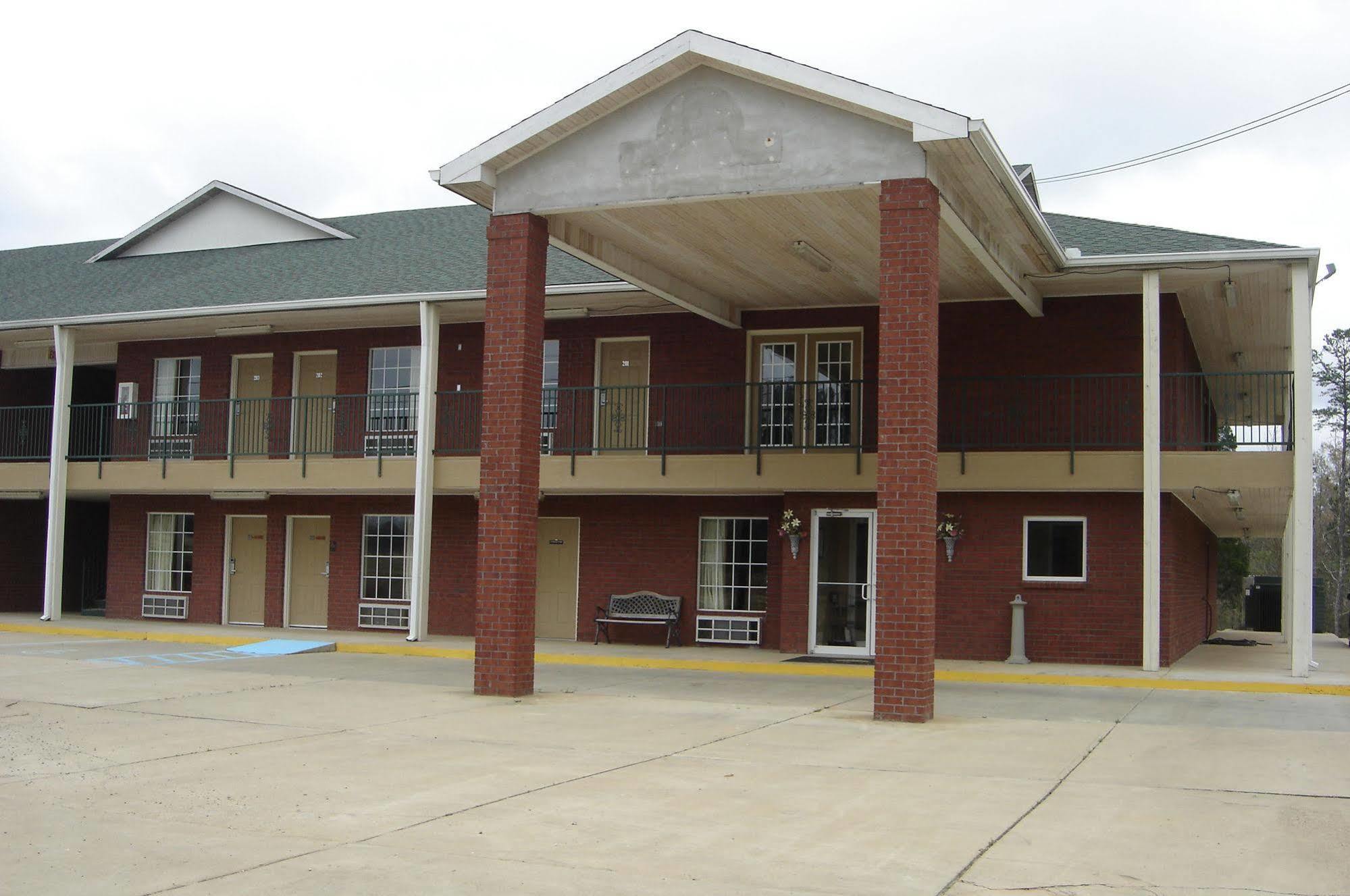 Homegate Inn Louisville Exterior photo
